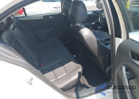 2014 Volkswagen Jetta 1.8T Se from USA, damaged, VIN 3VWD17AJ5EM437072